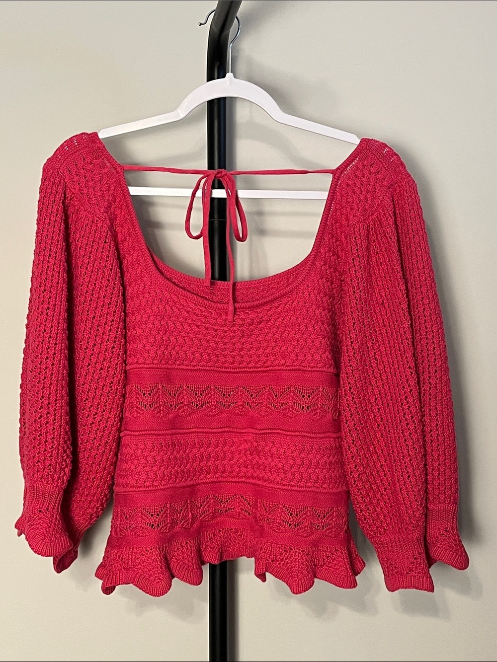 NWT Lucy Paris Fuchsia Pink Sweater Knit Puff-Sleeve Crop Top  Stretchy Large - Picture 3 of 7